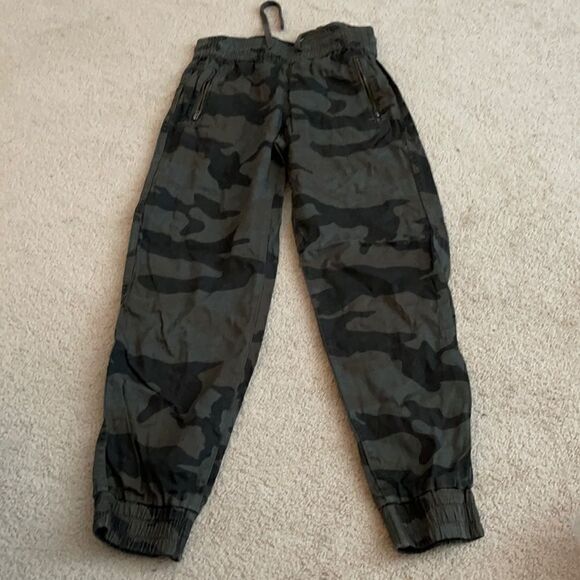 Aritiza XXS Cargo Pant  - Picture 1 of 4